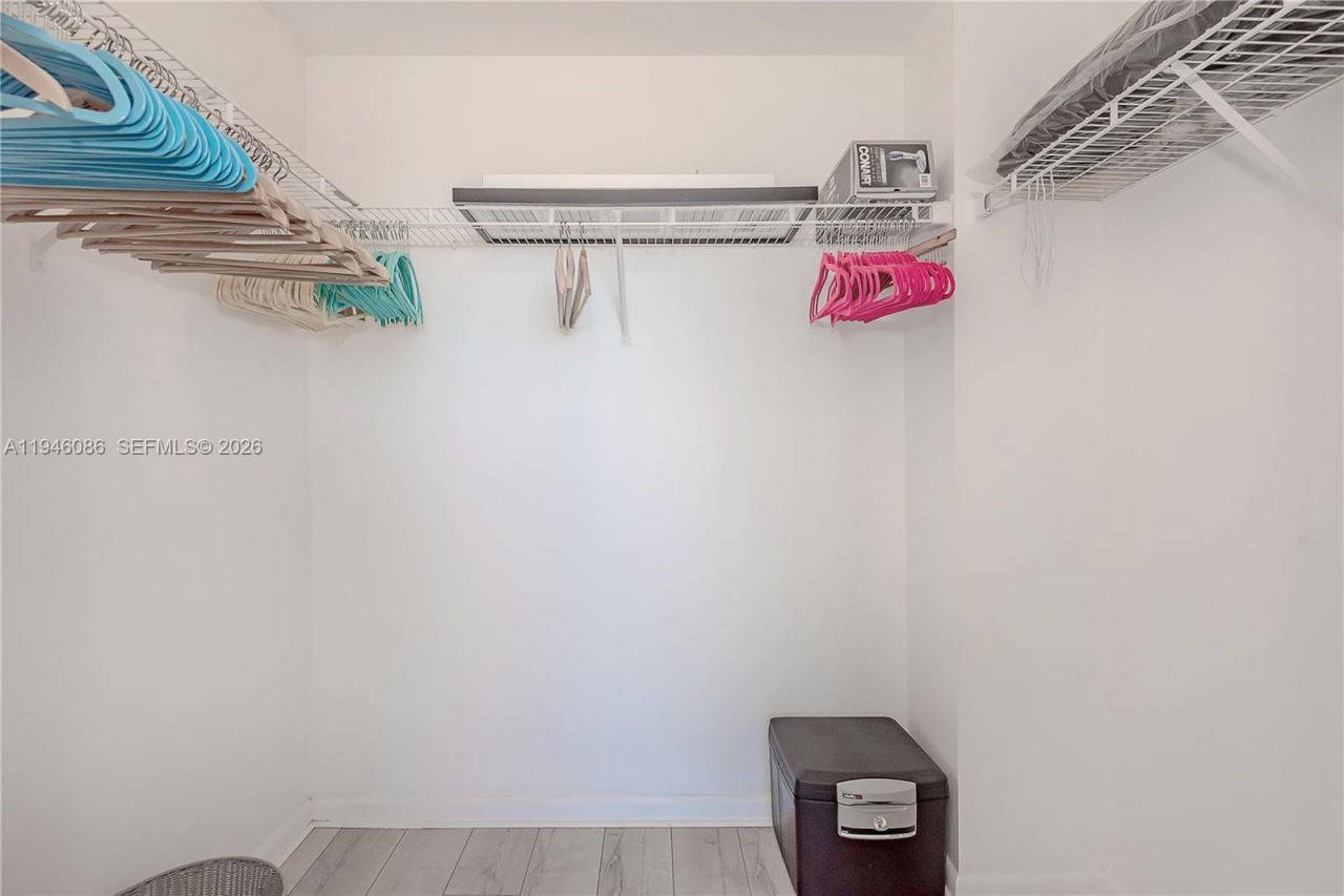 253 NE 2nd St, Unit 907, Miami, FL 33132 Photo