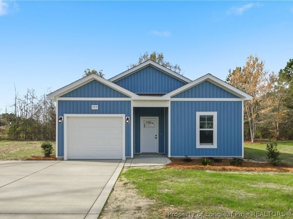 1515 McBryde Lake Road, Raeford, NC 28376
