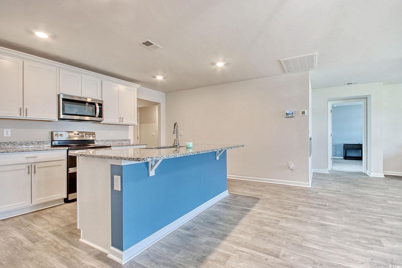 211 Seasons Trace Loop Photo 11