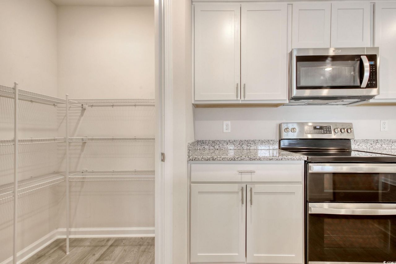 211 Seasons Trace Loop Photo 16