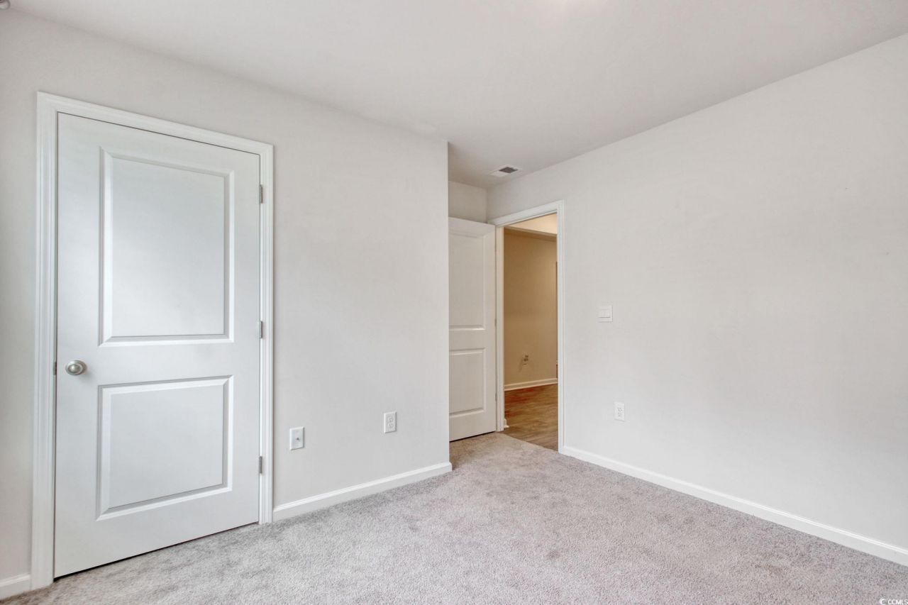 211 Seasons Trace Loop Photo 27