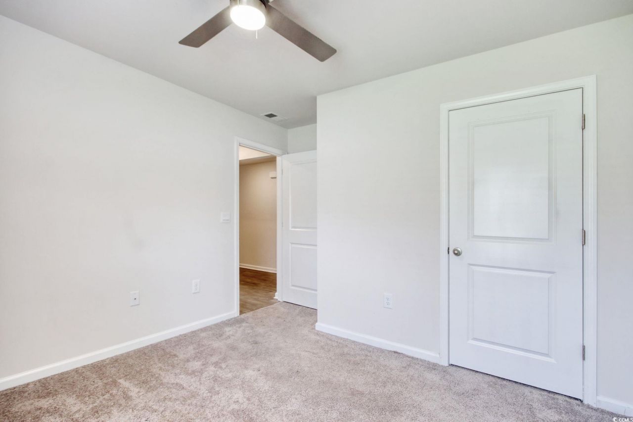 211 Seasons Trace Loop Photo 30