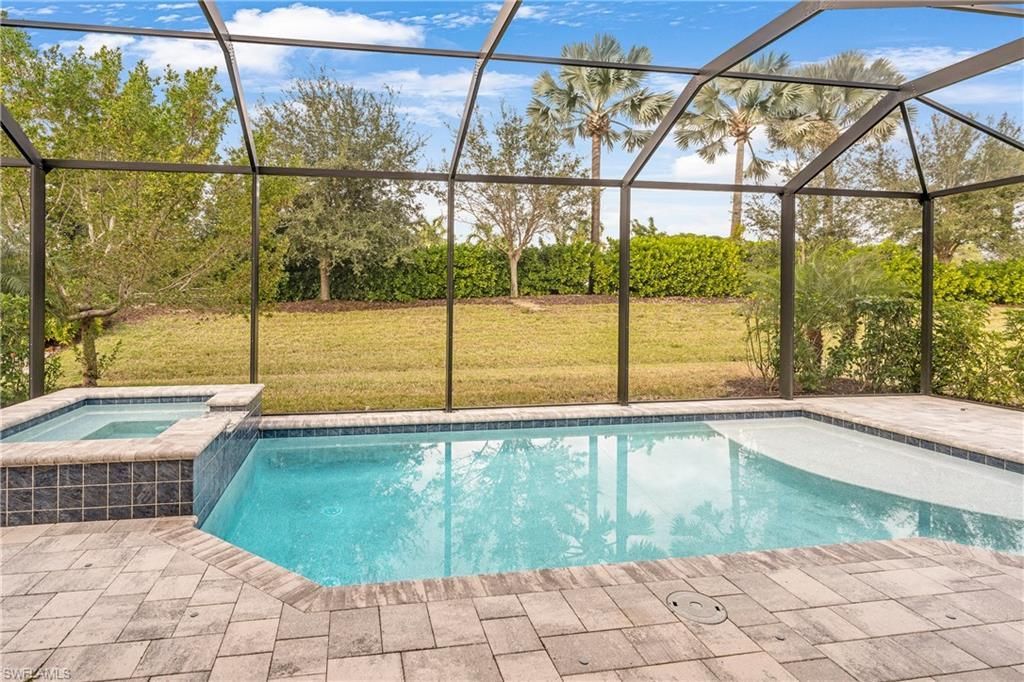 14586 Kelson Cir, Naples, FL 34114 Photo