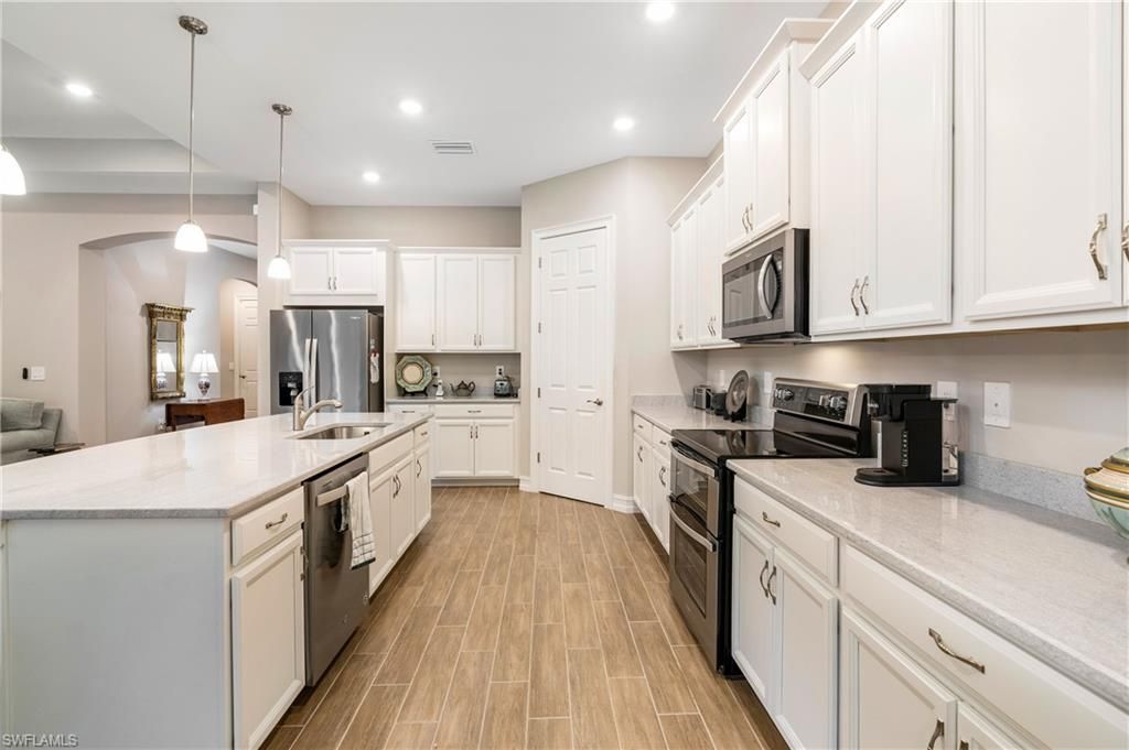 14586 Kelson Cir, Naples, FL 34114 Photo
