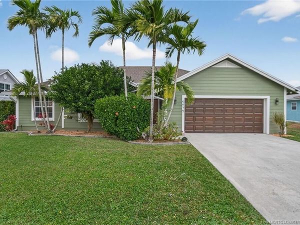 9275 SE Mercury Street, Hobe Sound, FL 33455