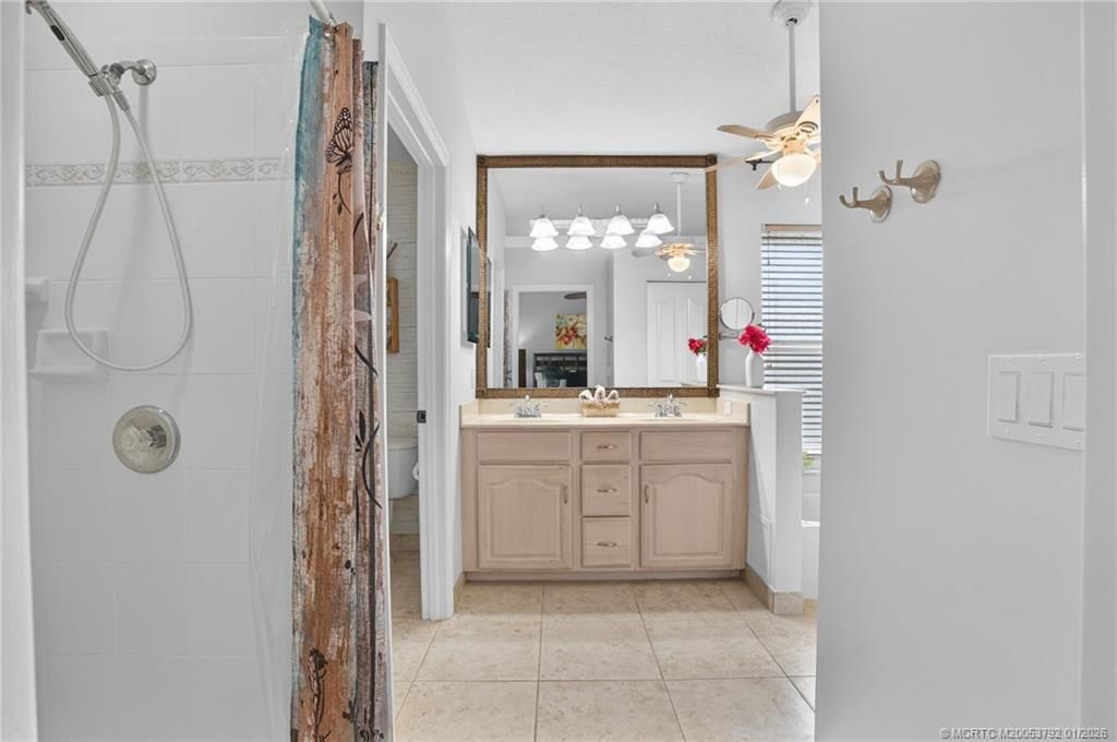 9275 SE Mercury Street, Hobe Sound, FL 33455 Photo