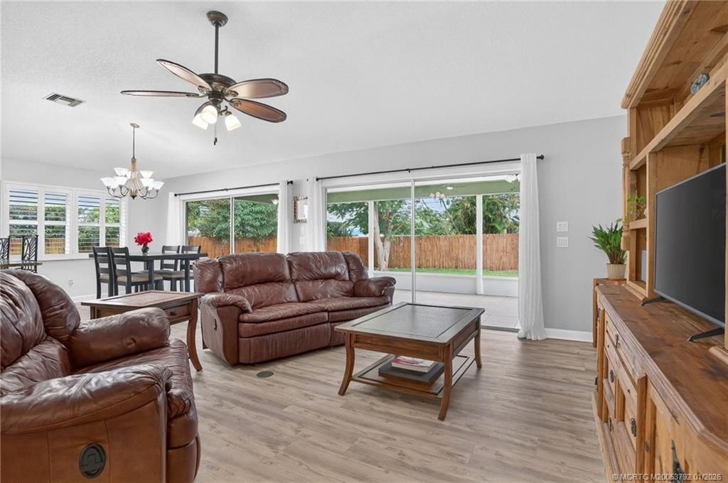 9275 SE Mercury Street, Hobe Sound, FL 33455 Photo