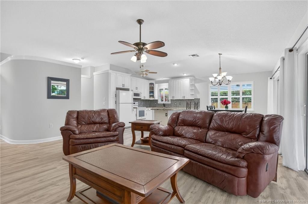 9275 SE Mercury Street, Hobe Sound, FL 33455 Photo