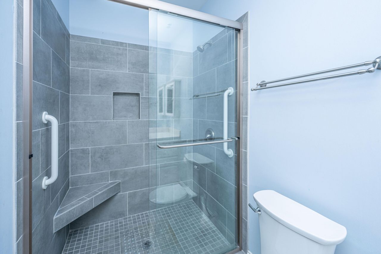 1319 Basildon Road Photo 11