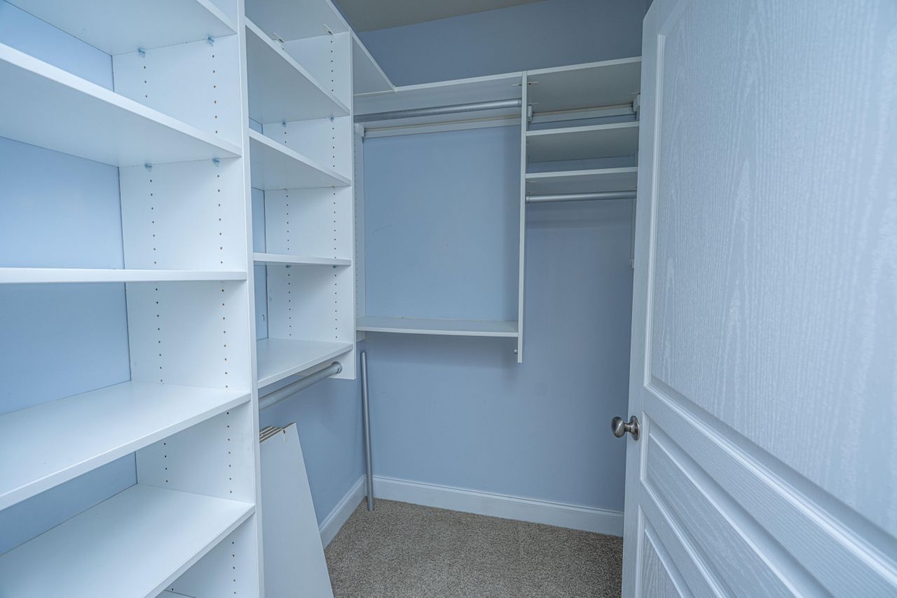 1319 Basildon Road Photo 14