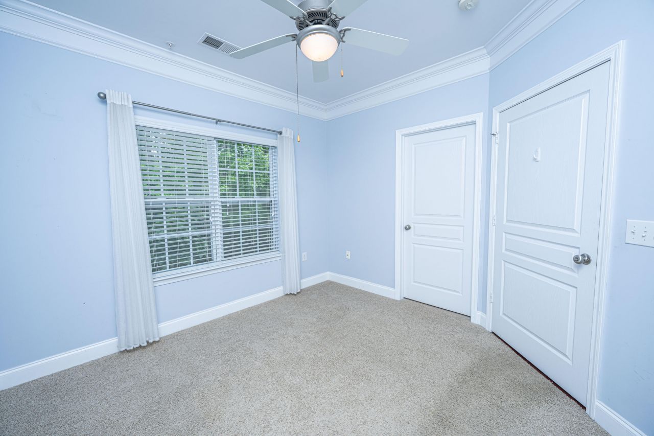 1319 Basildon Road Photo 16