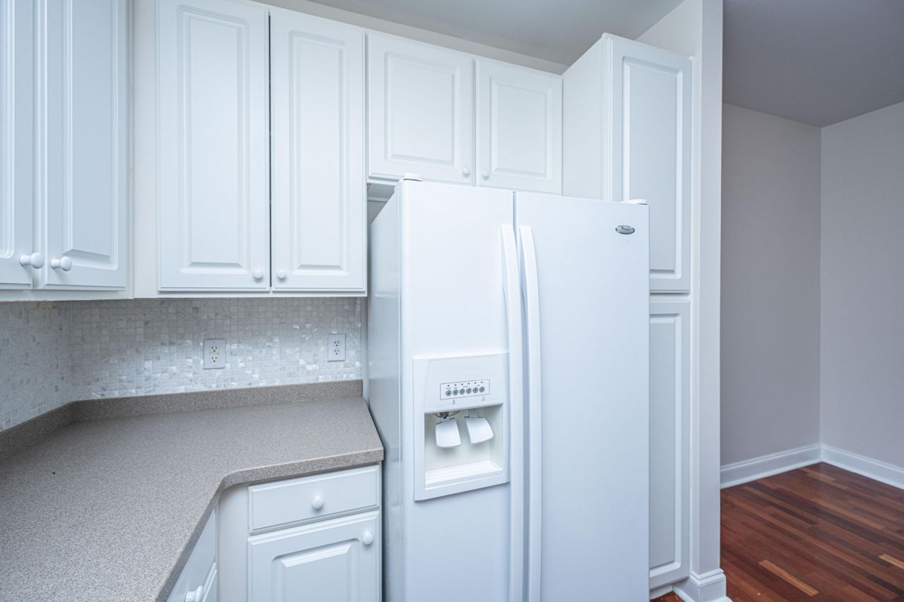 1319 Basildon Road Photo 22