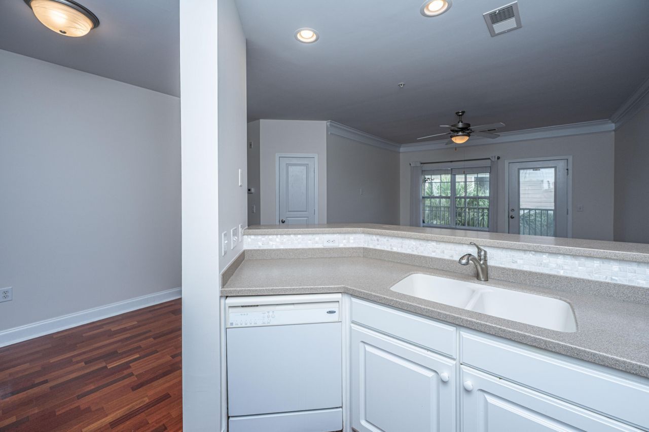 1319 Basildon Road Photo 23