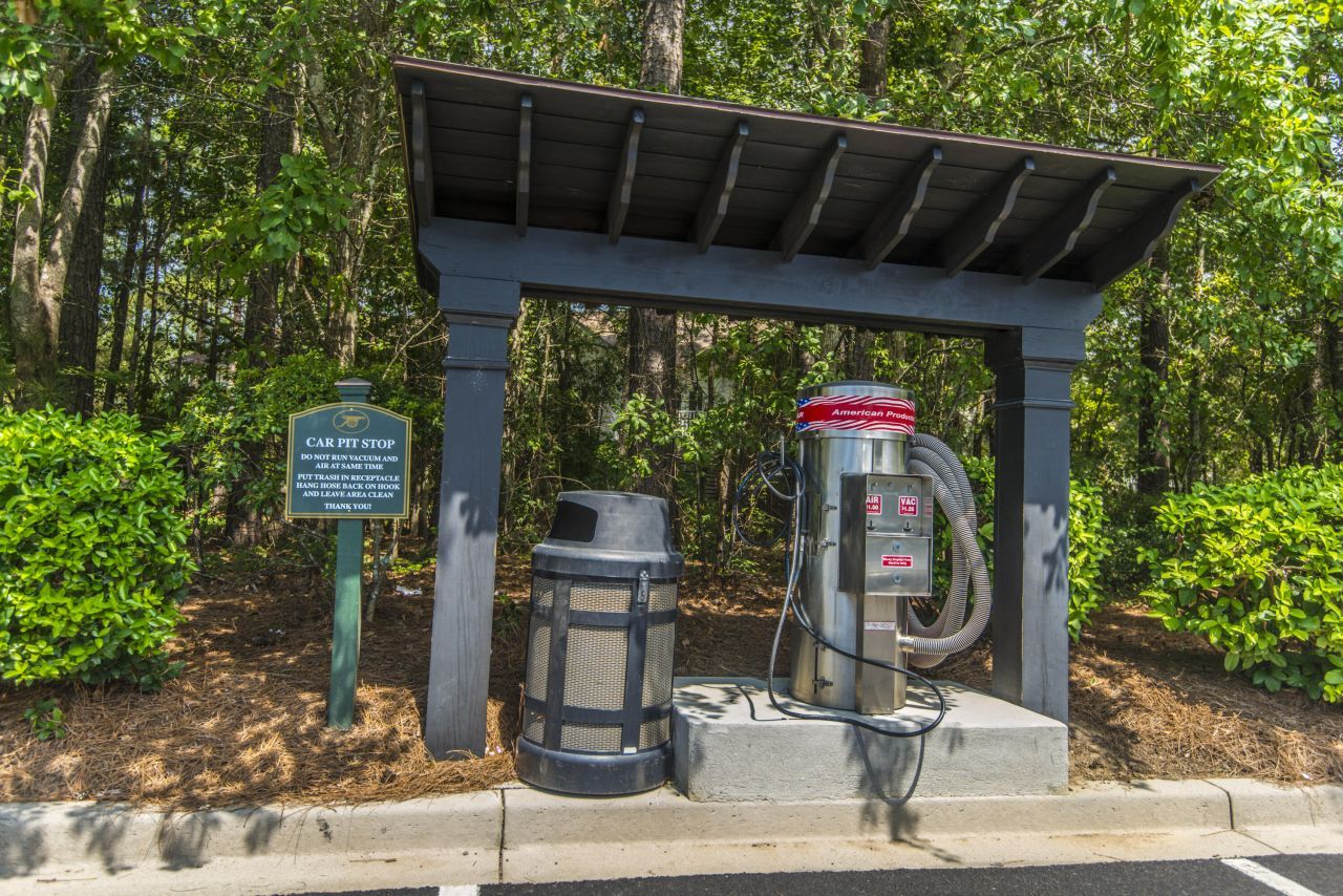 1319 Basildon Road Photo 43