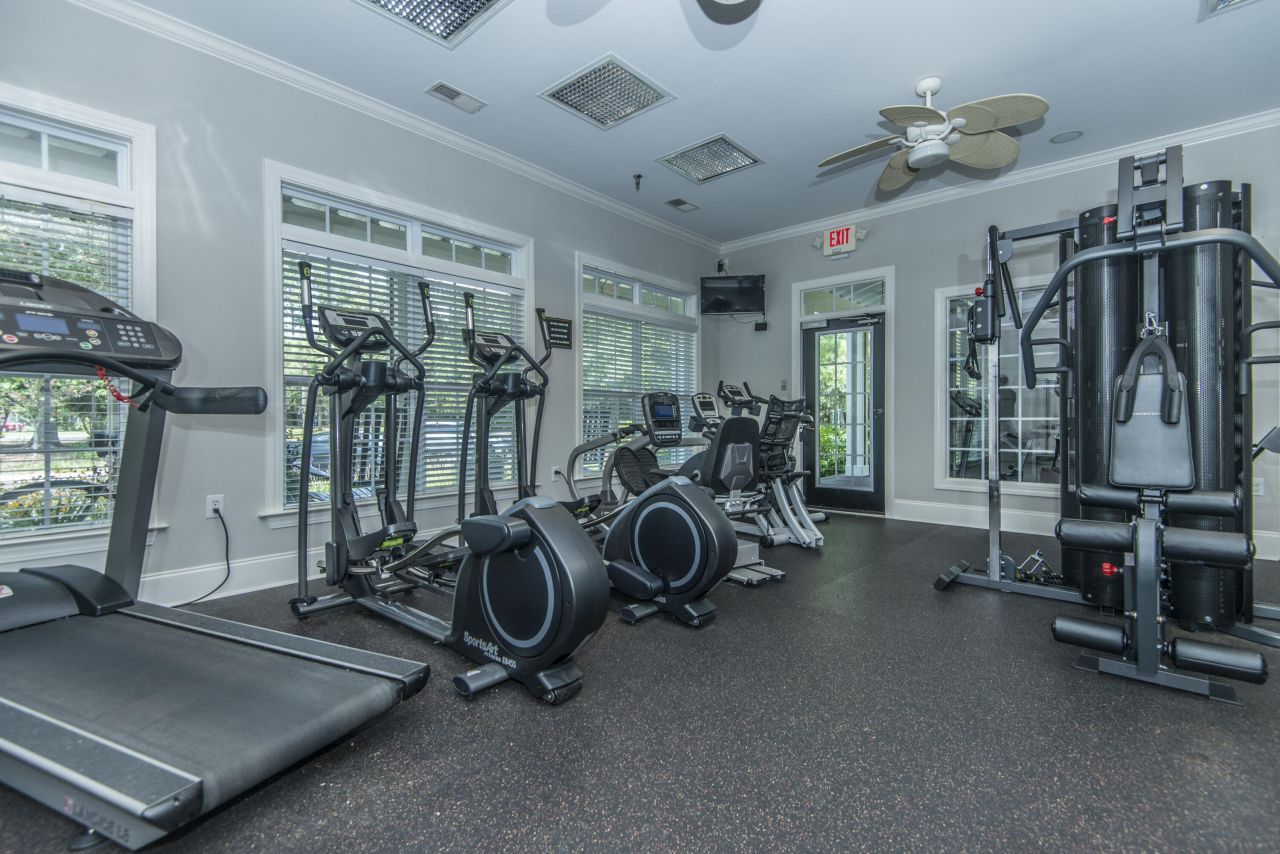 1319 Basildon Road Photo 44