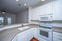 1319 Basildon Road photo 4