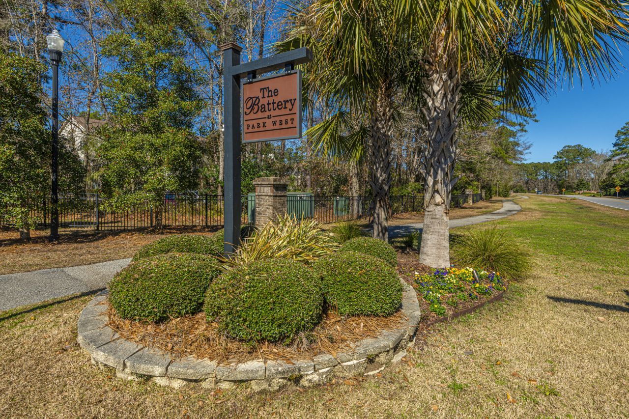 1319 Basildon Road Photo 61