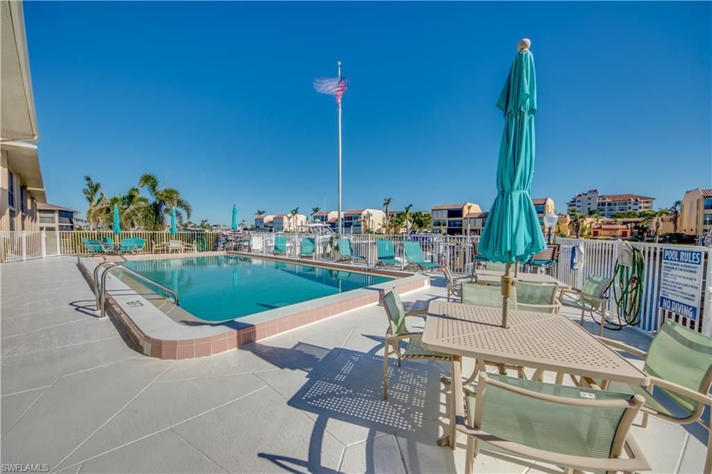 4025 SE 19th Pl, Unit 209, Cape Coral, FL 33904 Photo