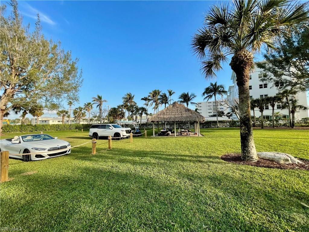 1900 Alamanda Dr, Unit 204, Naples, FL 34102 Photo