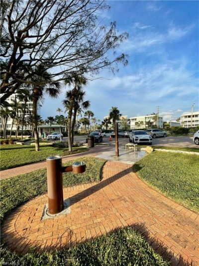 1900 Alamanda Dr, Unit 204, Naples, FL 34102 Photo