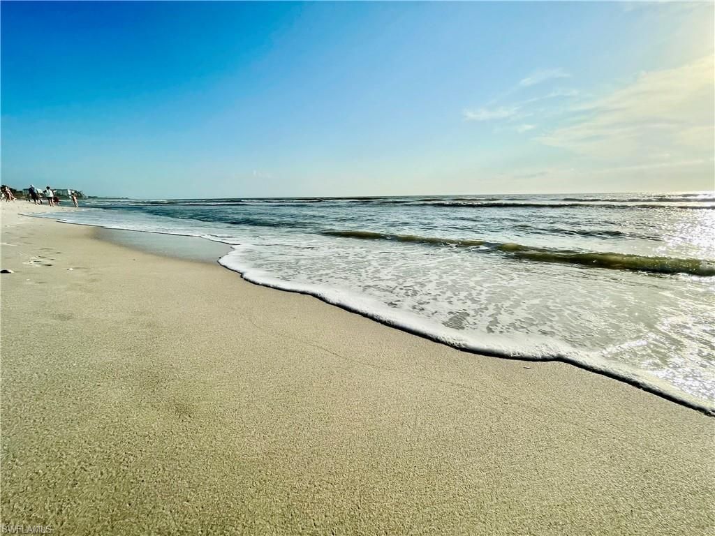 1900 Alamanda Dr, Unit 204, Naples, FL 34102 Photo