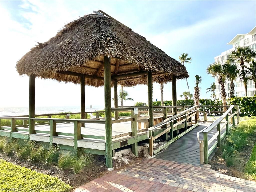 1900 Alamanda Dr, Unit 204, Naples, FL 34102 Photo