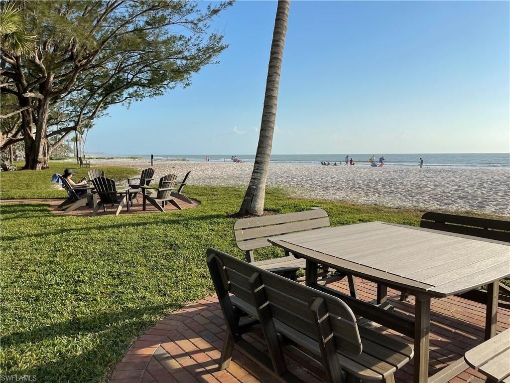 1900 Alamanda Dr, Unit 204, Naples, FL 34102 Photo