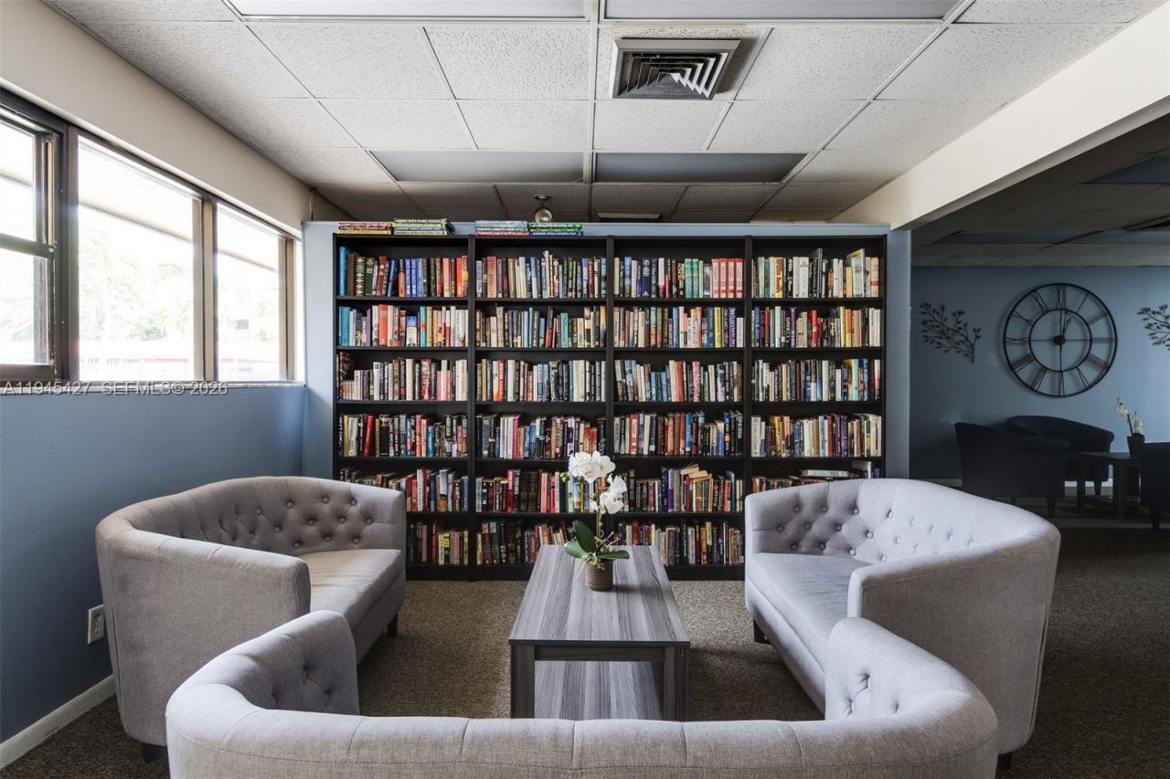 6350 NW 62nd St, Unit 308, Tamarac, FL 33319 Photo