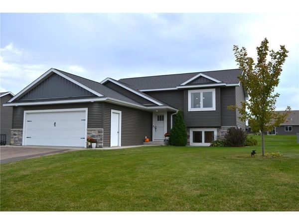 1642 Beaver Way, New Richmond, WI 54017