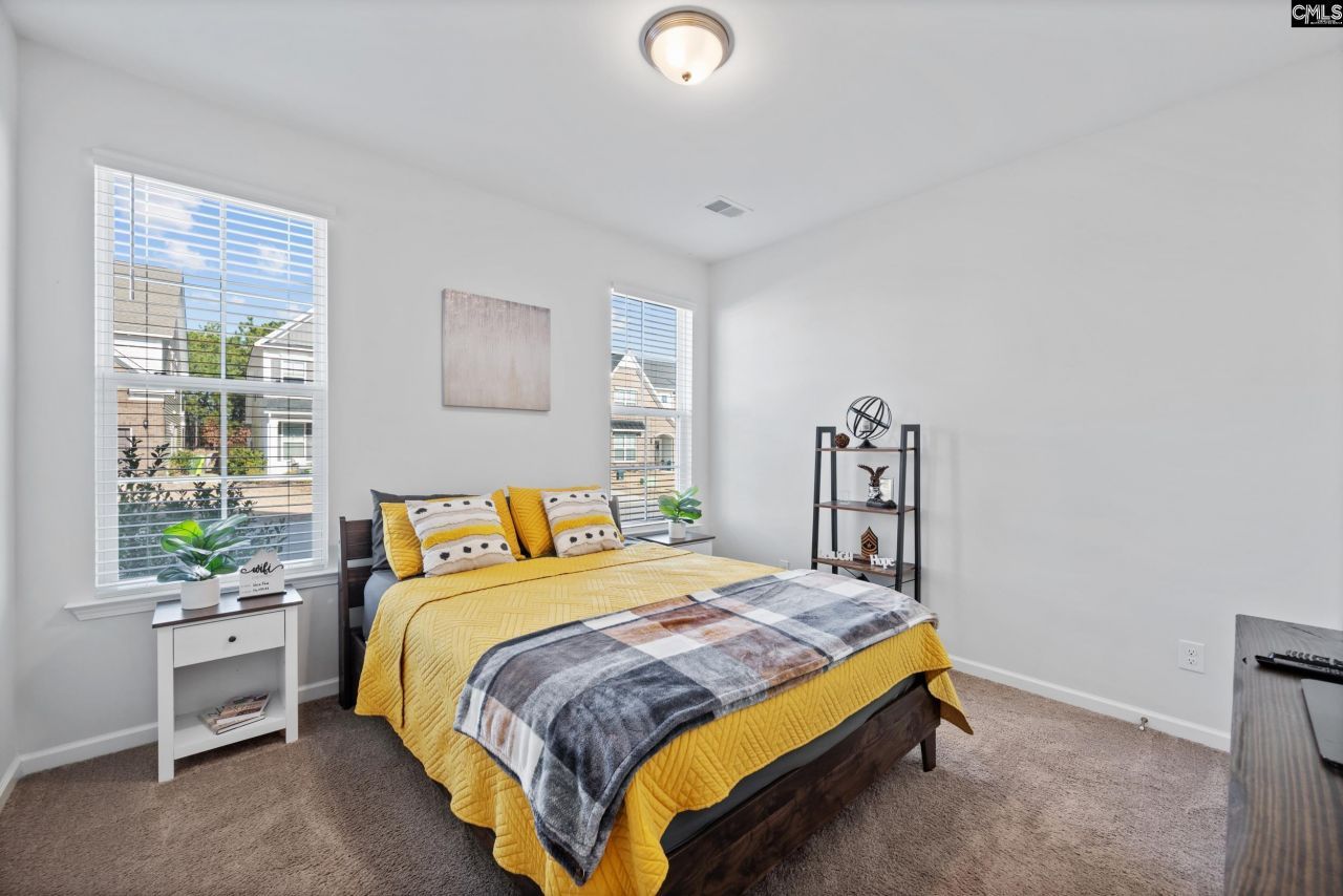 626 Hiawatha Drive Photo 8