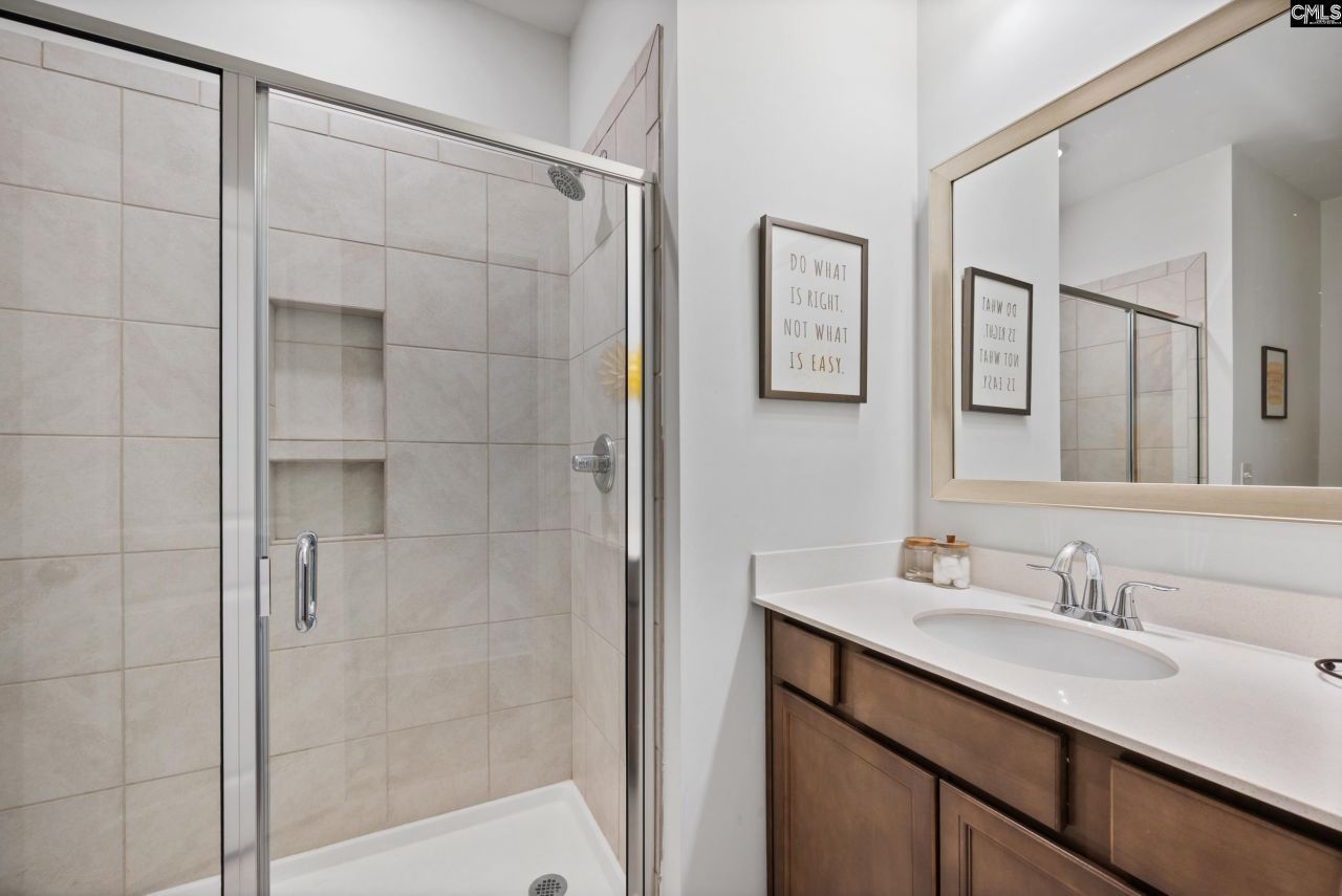 626 Hiawatha Drive Photo 9