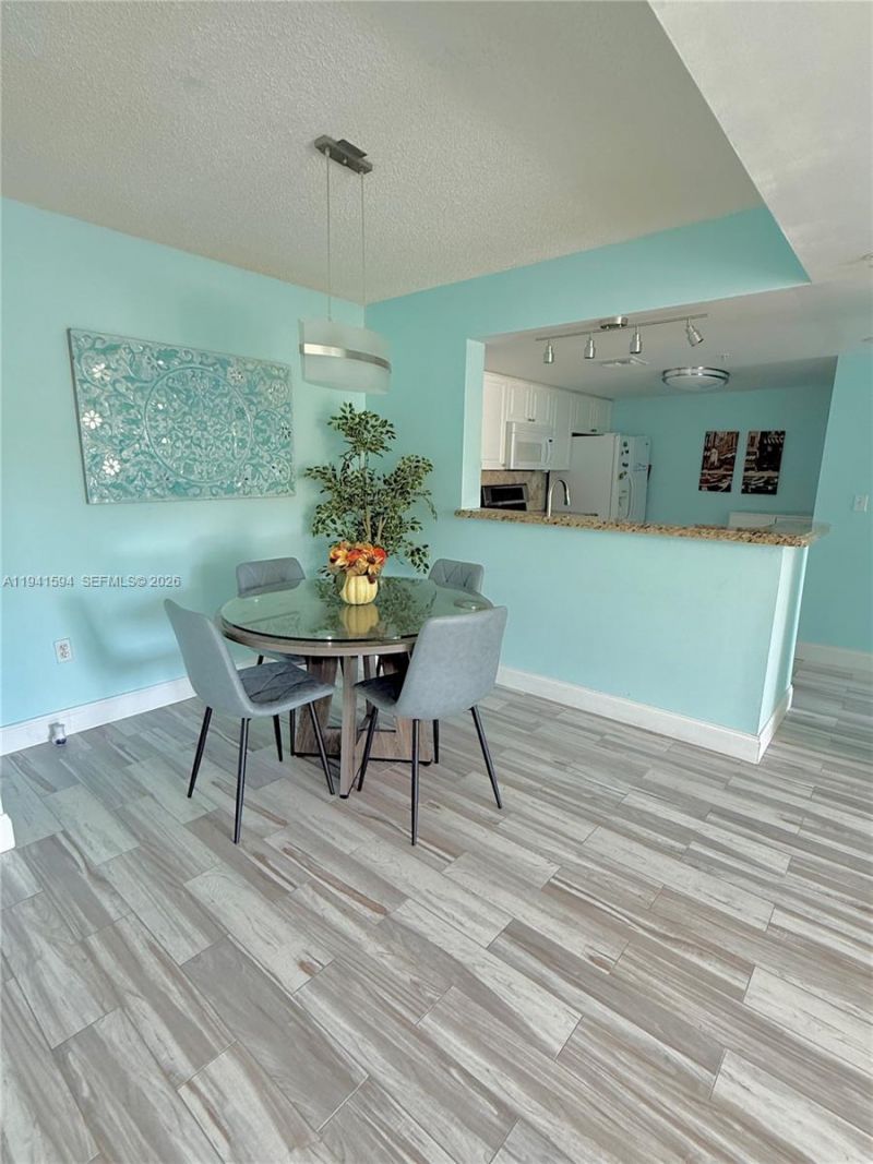 520 SE 5th Ave , Unit 2512, Fort Lauderdale, FL 33301 Photo