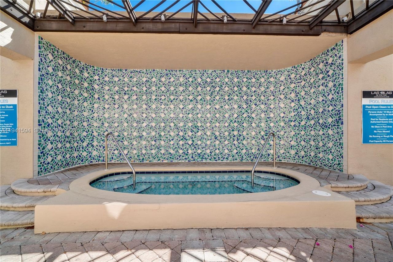 520 SE 5th Ave , Unit 2512, Fort Lauderdale, FL 33301 Photo