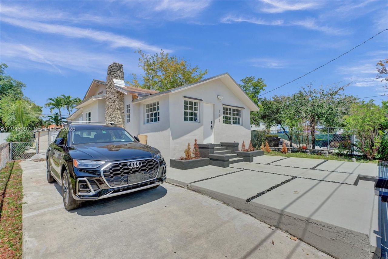 213 NW 34th Ter , Miami, FL 33127 Photo