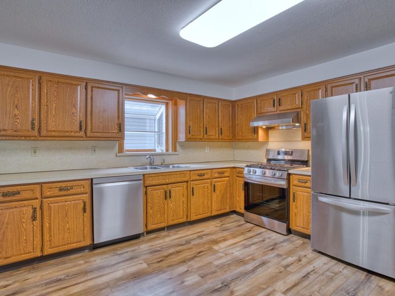 5400 Chestnut Hills Road NE, Newark, OH 43055 Photo 11