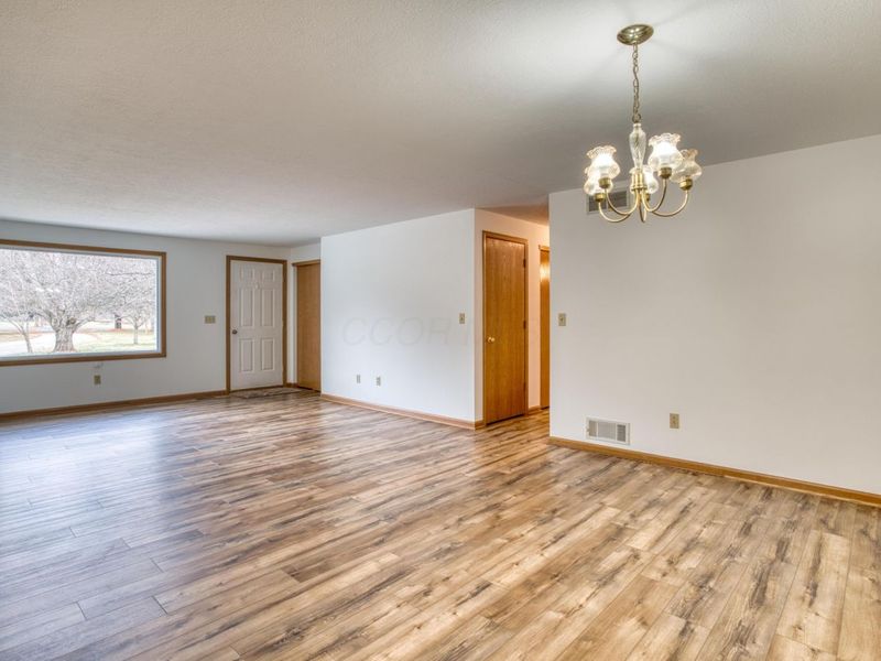 5400 Chestnut Hills Road NE, Newark, OH 43055 Photo 9