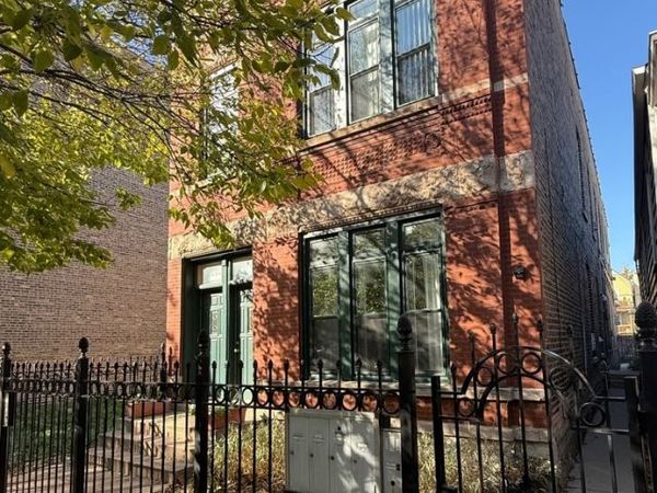 1454 W Ohio Street, Chicago, IL 60642