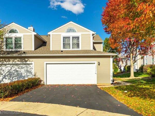 2342 Hamilton Place, Schaumburg, IL 60194