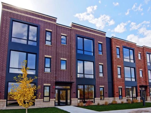 284 Stonington Drive, Unit 207, Bloomingdale, IL 60108