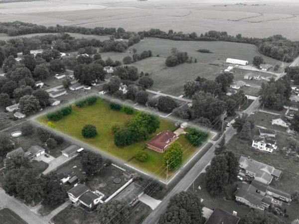 305 N HENDERSON Road, Alexis, IL 61412