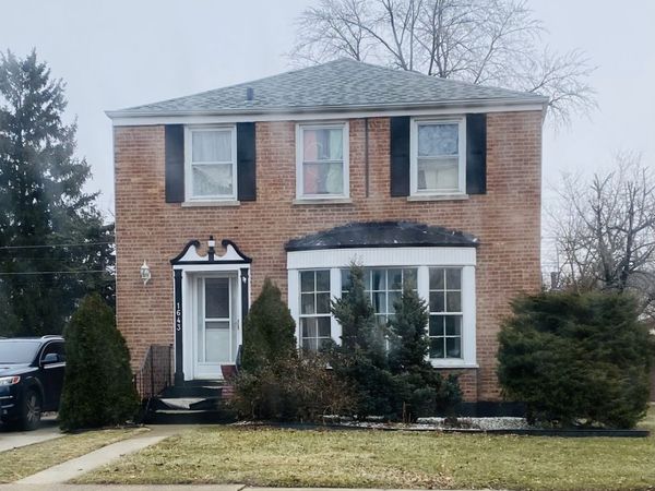 1643 Manchester Avenue, Westchester, IL 60154