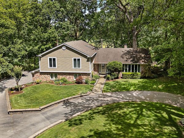 581 Aberdeen Road, Frankfort, IL 60423