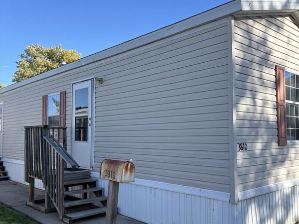 3810 1st Street, Park City, IL 60085