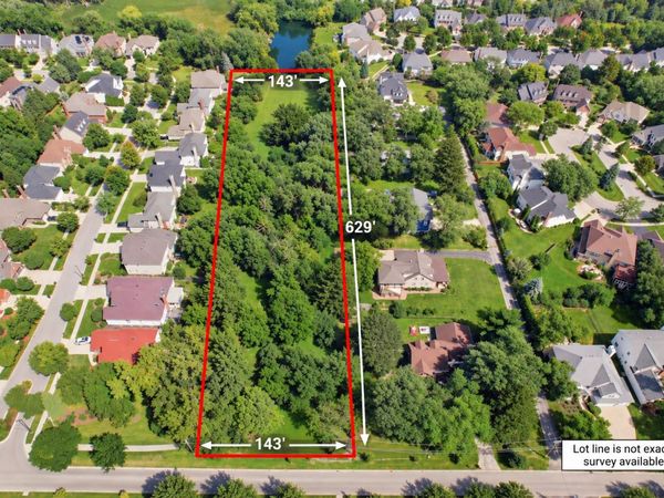 5725 S Wilmette Avenue, Westmont, IL 60559