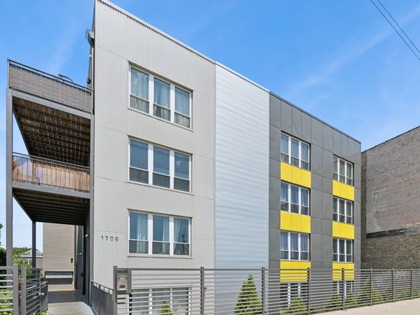 1708 W Cermak Road, Unit 3W, Chicago, IL 60608