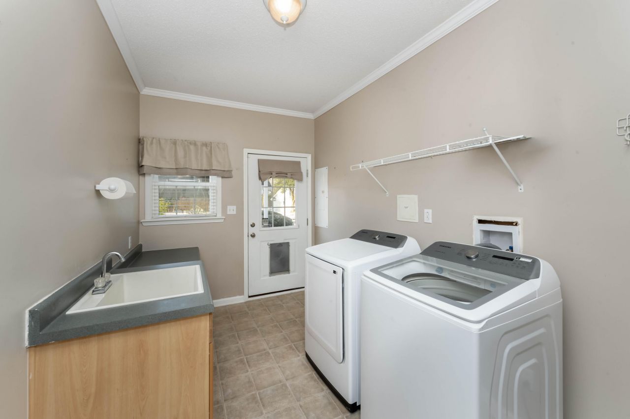 113 Rookery Court Photo 35