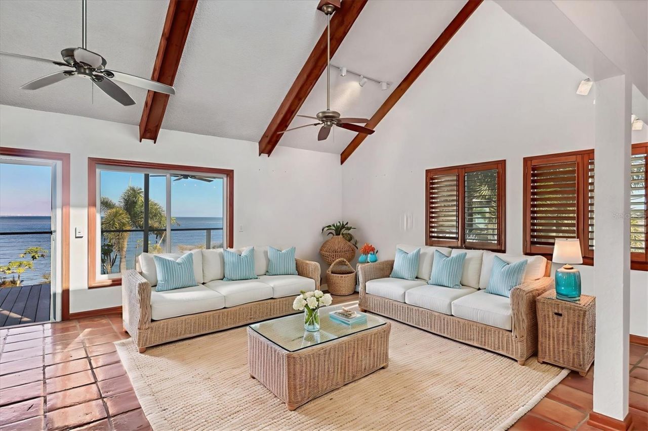 3601 Coquina Key Drive Se, Saint Petersburg, FL 33705 Photo