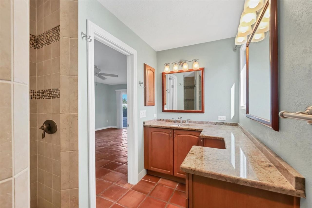 3601 Coquina Key Drive Se, Saint Petersburg, FL 33705 Photo