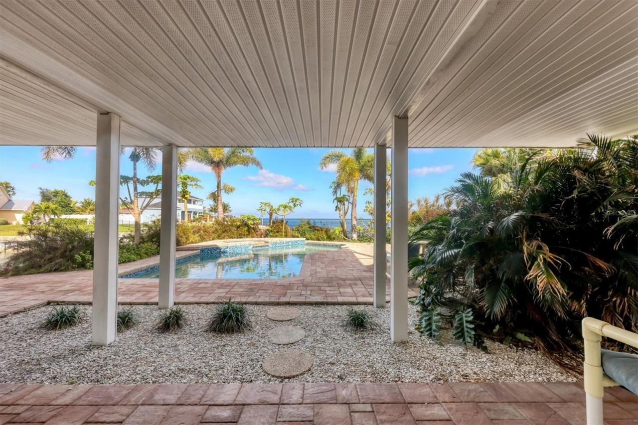 3601 Coquina Key Drive Se, Saint Petersburg, FL 33705 Photo