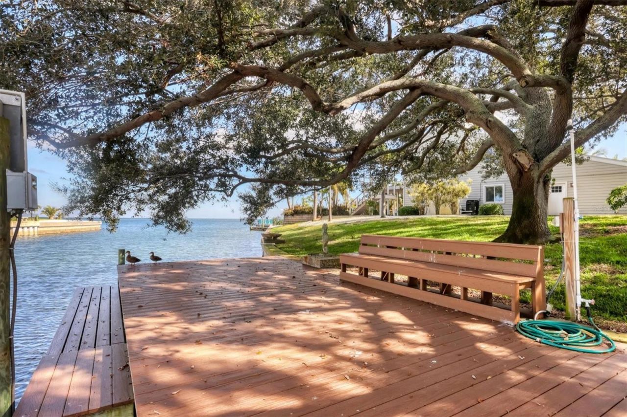 3601 Coquina Key Drive Se, Saint Petersburg, FL 33705 Photo